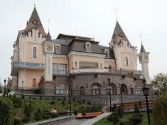 Украина. Киев. Театр Кукол.