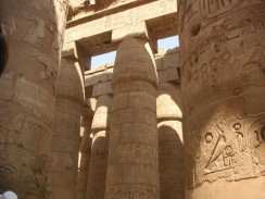 Колонны Карнакского храма. Луксор. Египет.