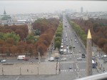 Вид на главную магистраль города Елисейские поля с колеса обозрения