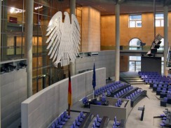 Германия. Берлин. Зал пленарных заседаний Бундестага Германия. Берлин. Зал пленарных заседаний Бундестага