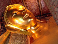 Таиланд. Храм Спящего Будды (Wat Pho) – известная достопримечательность Бангкока.