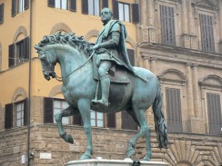 Памятник Козимо I Медичи. Флоренция. Италия