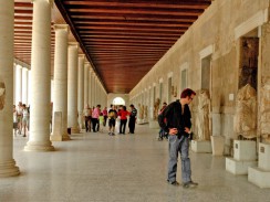 Колоннада Археологического музея Афинской Агоры. Афины. Греция 