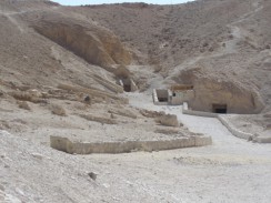 Долина Цариц. Луксор. Египет Долина Цариц. Луксор. Египет