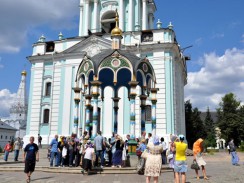Сень над крестом. Троице-Сергиева Лавра. Сергиев Посад. Россия.