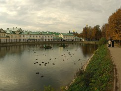 Гостиница Лавры у Белого пруда. Сергиев Посад. Россия.